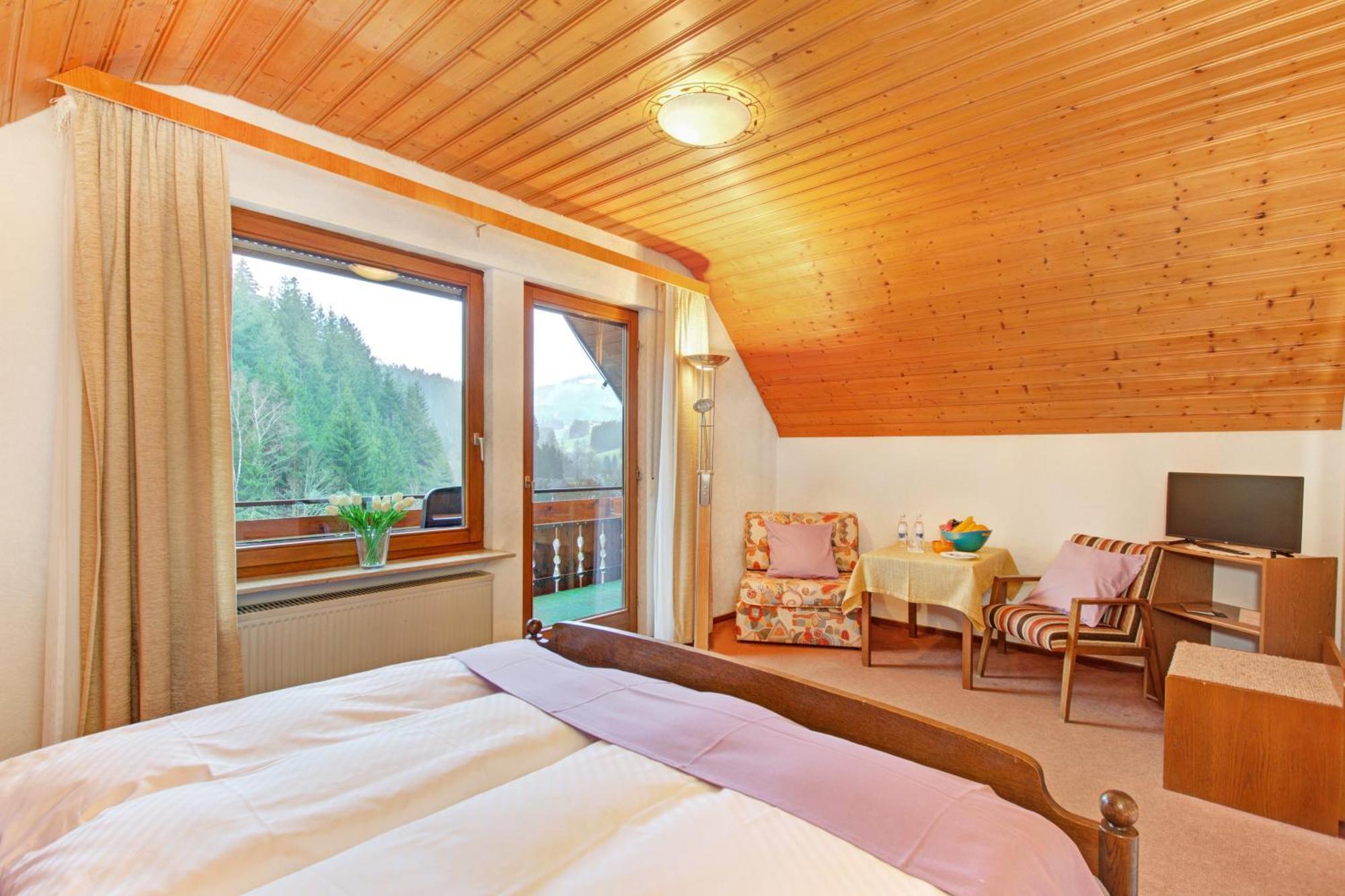 Decker'S Bio Hotel Zum Lamm Baiersbronn Kültér fotó